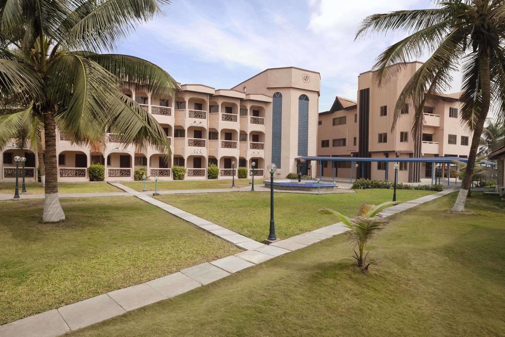 Ramada Resort Akkra Exterior foto